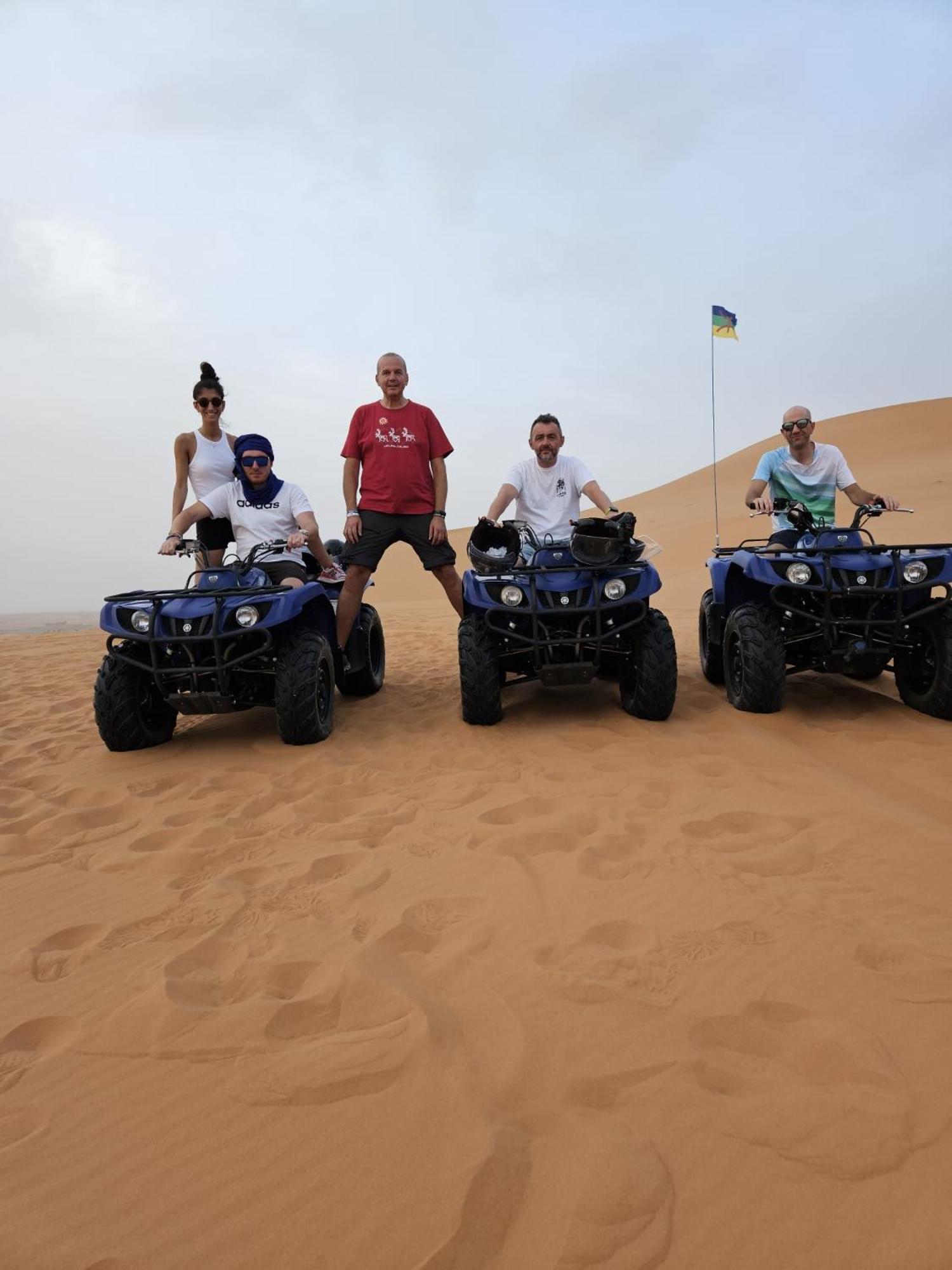 Camp Familia Erg Chebbi Hotell Merzouga Eksteriør bilde